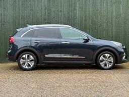 Kia Niro 64kWh 4 Auto 5dr at 23th