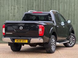 Nissan Navara 2.3 dCi Tekna 4WD Euro 6 (s/s) 4dr at 22th