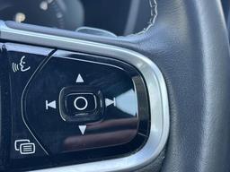 Volvo XC60 2.0 D4 R-Design Auto Euro 6 (s/s) 5dr at 23th