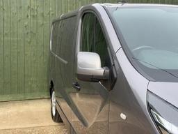 Renault Trafic 2.0 dCi ENERGY 28 Sport SWB Standard Roof Euro 6 (s/s) 5dr at 36th