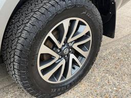 Nissan Navara 2.3 dCi Tekna Auto 4WD Euro 6 4dr at 32th