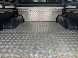 Nissan Navara 2.3 dCi Tekna Auto 4WD Euro 6 4dr at 17th