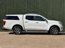 Nissan Navara 2.3 dCi Tekna 4WD Euro 6 (s/s) 4dr at 13th