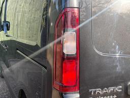 Renault Trafic 2.0 dCi Blue SL28 Business+ L1 H1 Euro 6 (s/s) 5dr at 32th