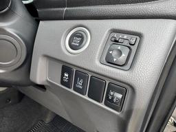 Mitsubishi L200 2.4 DI-D DC Barbarian Auto 4WD Euro 6 4dr at 27th