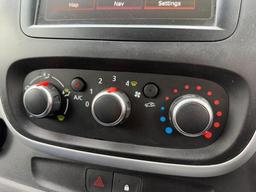 Renault Trafic 2.0 dCi ENERGY 28 Sport SWB Standard Roof Euro 6 (s/s) 5dr at 20th