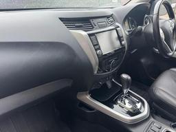 Nissan Navara 2.3 dCi Tekna Auto 4WD Euro 6 4dr at 3th