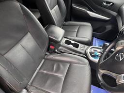 Nissan Navara 2.3 dCi Tekna Auto 4WD Euro 6 4dr at 2th